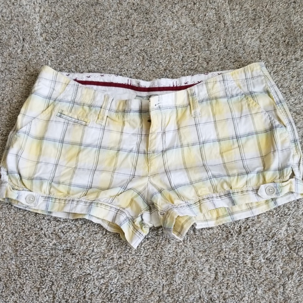 Yellow Plaid Size 3 Hollister Shorts